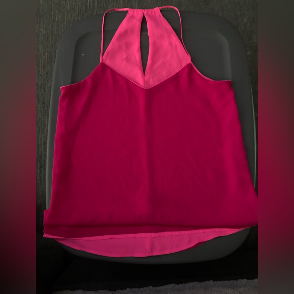 * 5 for $25* Express reversible top S
